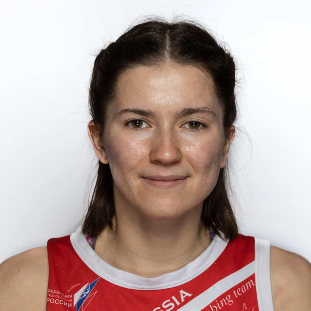 Viktoriia MESHKOVA