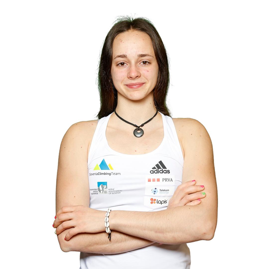 Sara COPAR