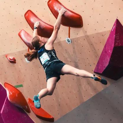 Melbourne (AUS), 24 November 2023- Rebecca HOUSNELL of New Zealand competes in the Boulder &-Lead semi-finals during the IFSC Oceania Qualifier in Melbourne (AUS)