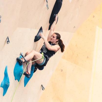 Melbourne (AUS), 24 November 2023- Meredith BUTCHER of New Zealand competes in the Boulder &-Lead semi-finals during the IFSC Oceania Qualifier in Melbourne (AUS)-2