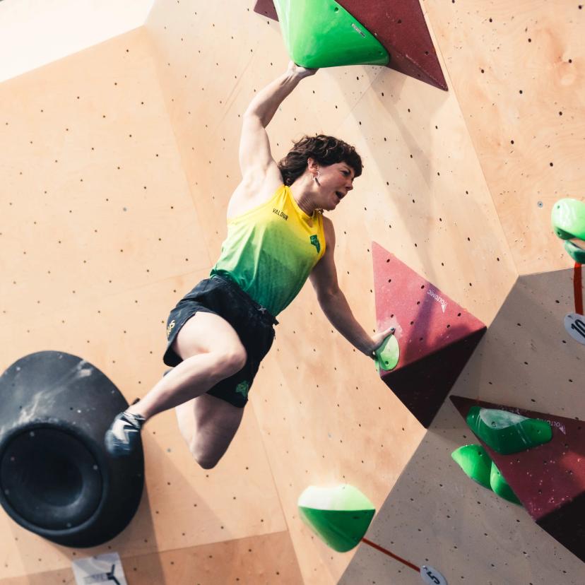 Melbourne (AUS), 25 November 2023- Roxy PERRY of Australia competes in the Boulder &-Lead finals during the IFSC Oceania Qualifier in Melbourne (AUS)-26