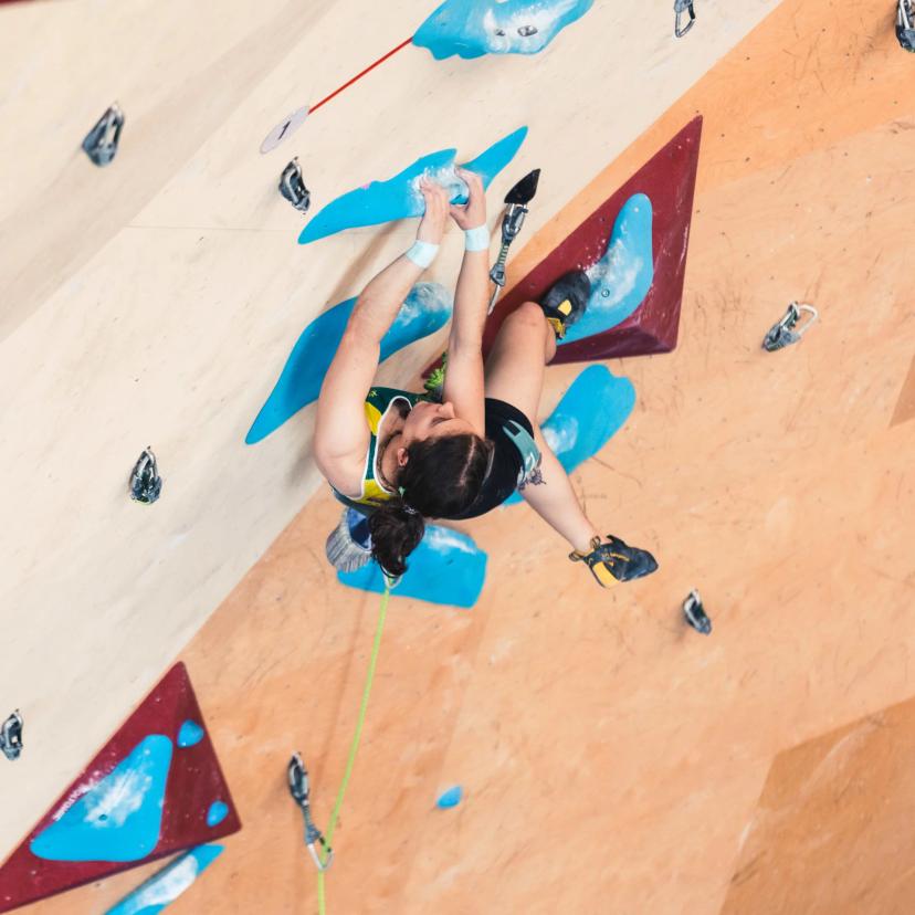 Melbourne (AUS), 24 November 2023- Claire CHEFFINGS of Australia competes in the Boulder &-Lead semi-finals during the IFSC Oceania Qualifier in Melbourne (AUS)