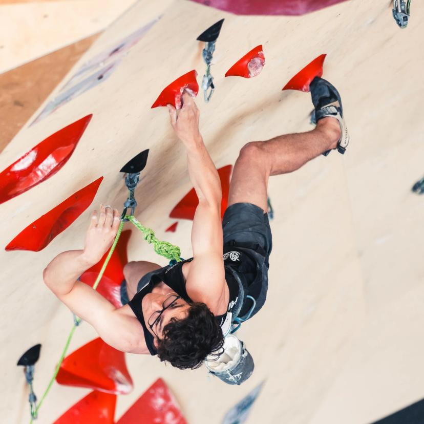 Melbourne (AUS), 24 November 2023- Fin NEWTON-HOWES of New Zealand competes in the Boulder &-Lead semi-finals during the IFSC Oceania Qualifier in Melbourne (AUS)-3