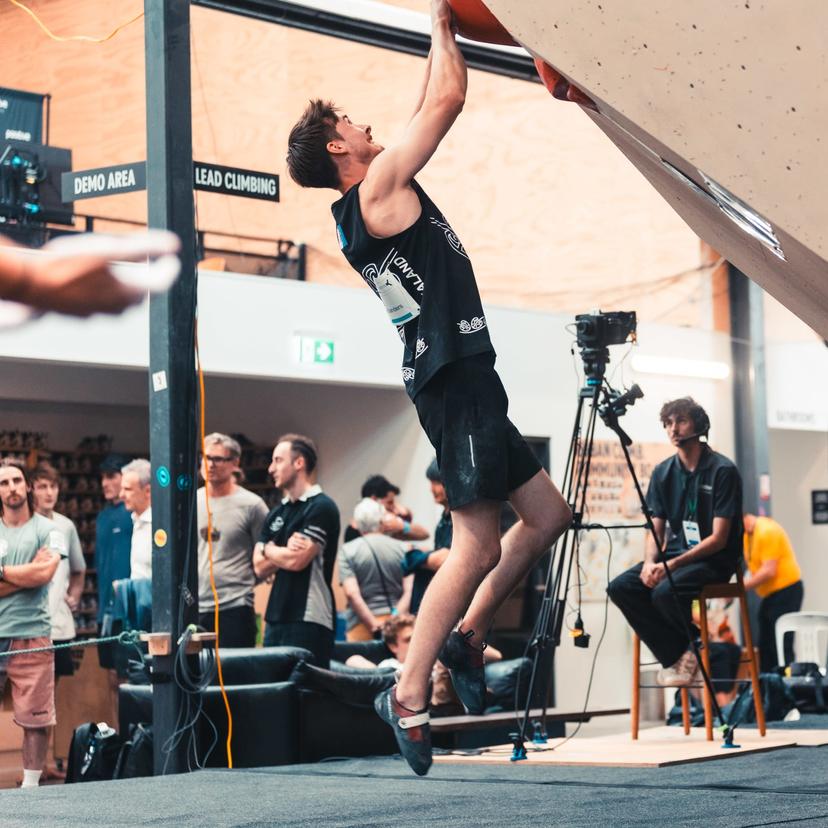 Melbourne (AUS), 24 November 2023- George SANDERS of New Zealand competes in the Boulder &-Lead semi-finals during the IFSC Oceania Qualifier in Melbourne (AUS)-2